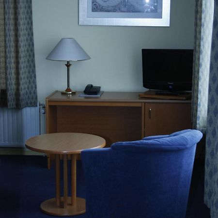 Hotel & Appartementen Royal 萨斯范亨特 外观 照片