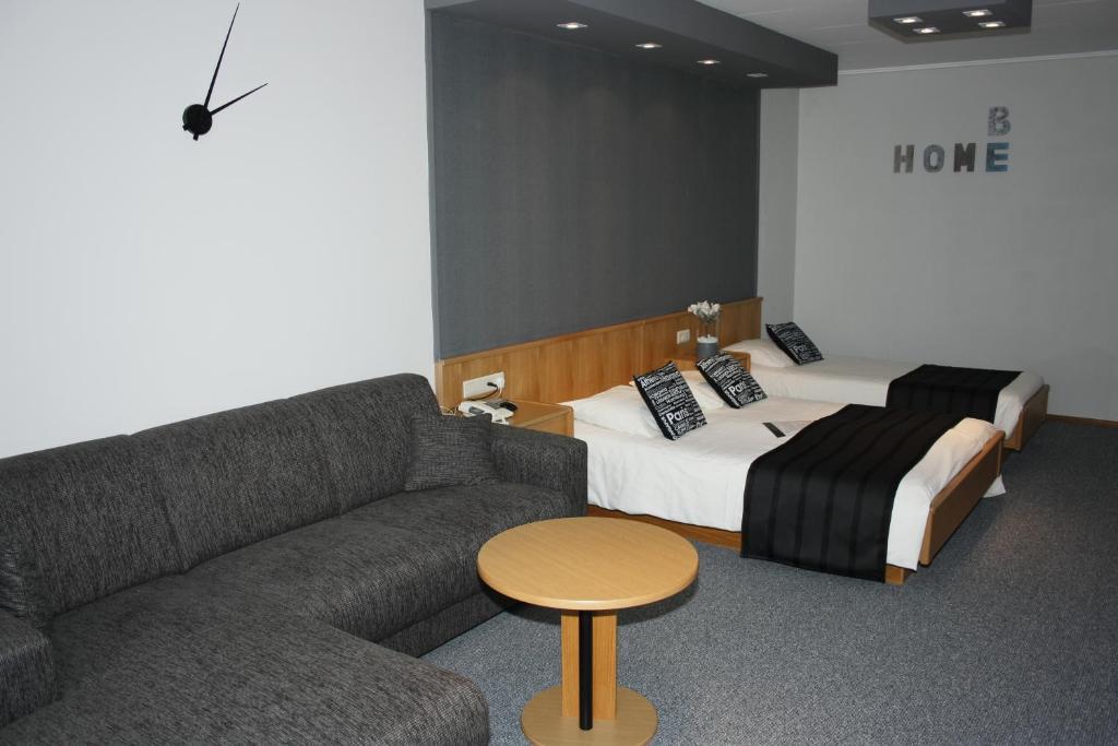 Hotel & Appartementen Royal 萨斯范亨特 客房 照片